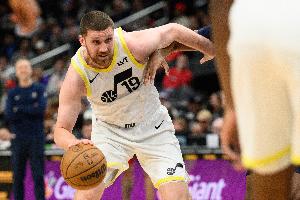 有点东西！米哈伊柳克砍下11分3助4断 球队加时险胜他正负值+28