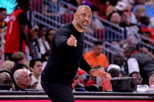 变阵后会观察几场还是打一场就换回来？乌度卡：逐场进行评估