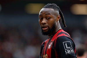 塞梅尼奥：我很高兴留在伯恩茅斯；赛季目标是进球和助攻上双