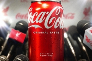 官方：利物浦与可口可乐延长合作关系，并拓展对利物浦女足的支持