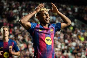 世体：为增加收入，巴萨计划在12月前往海外参加友谊赛