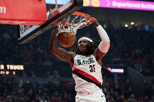 三分5中4！杨健：里斯此役给自己加分 罗威甚至可能也失去信任