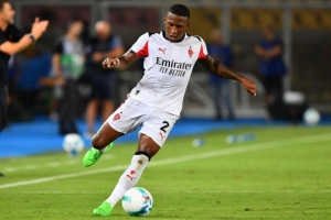 米体：巴特萨基表现出色，埃斯图皮尼安不一定能重回米兰首发。